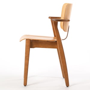 Domus chair ハニー(S)×ウォールナット(F) 0698