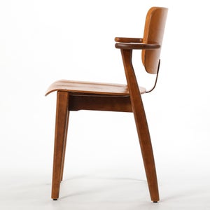 Domus chair ハニー(S)×ウォールナット(F) 0723