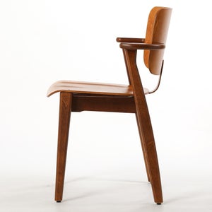 Domus chair ハニー(S)×ウォールナット(F) 0736