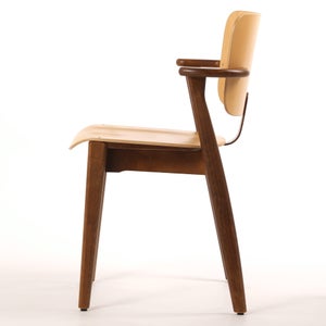 Domus chair ハニー(S)×ウォールナット(F) 0745