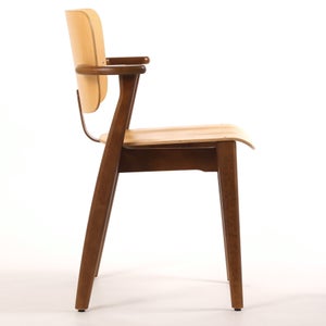 Domus chair ハニー(S)×ウォールナット(F) 0754