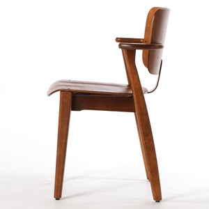 Domus chair ウォールナット ステイン 0116