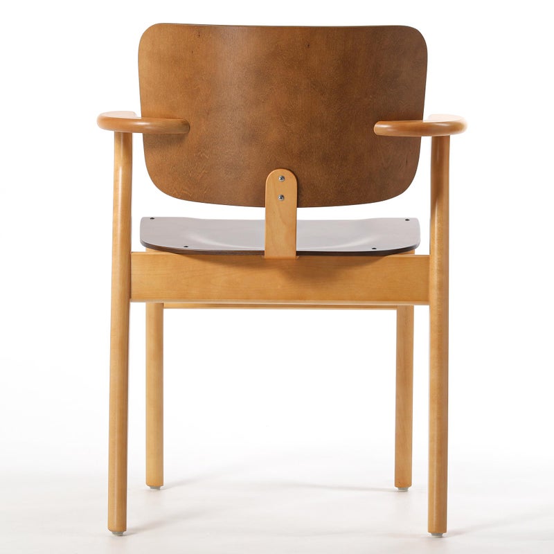 Domus Chair （ドムスチェア） オーク革張り ルクソールベージュ ドムスチェア ナチュラル ラッカー -【アルテック公式】Artek