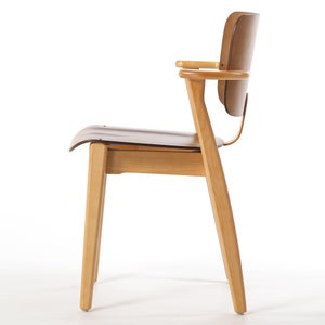 Domus chair ウォールナット(S)×ハニー(F) 0151