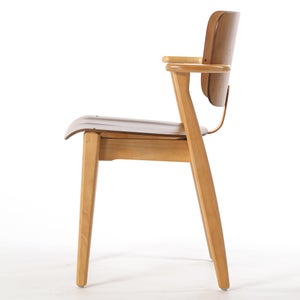 Domus chair ウォールナット(S)×ハニー(F) 0155