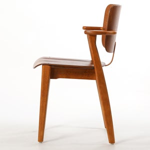 Domus chair ウォールナット(S)×ハニー(F) 0172