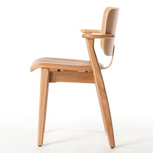 Domus chair オーク 革張り ルクソール ベージュ 0195