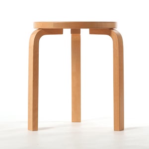 Stool 60 3本脚 ハニー ステイン 0166