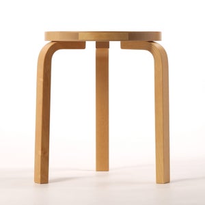 Stool 60 3本脚 ハニー ステイン 0180