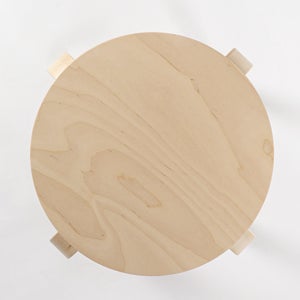 Stool E60 4本脚 ナチュラル ラッカー 0379