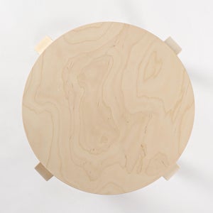 Stool E60 4本脚 ナチュラル ラッカー 0396