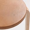 Stool 60 3本脚 革張り ルクソール ベージュ 0091