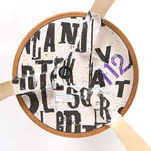 Stool 60 3本脚 革張り ルクソール ベージュ 0112