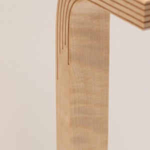 Stool 60 コントラスティ 1059