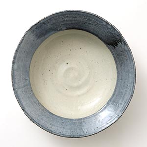 カブト鉢 縁呉須 0029