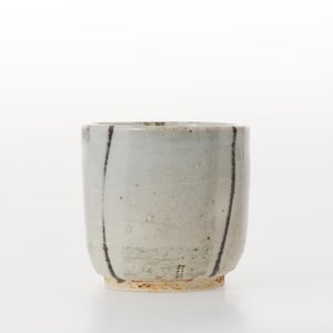 丸湯呑 呉須鉄太十草 0304