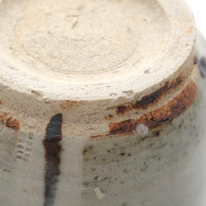 丸湯呑 呉須鉄太十草 0323