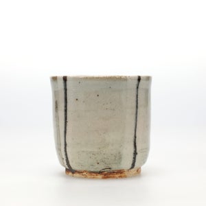 丸湯呑 呉須鉄太十草 0324