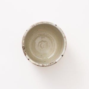 丸湯呑 呉須鉄太十草 0304