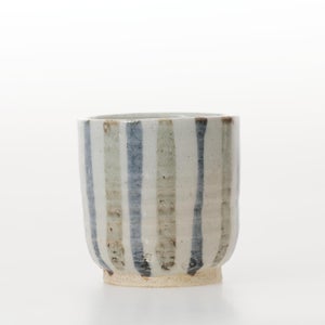 丸湯呑 呉須鉄十草 0391