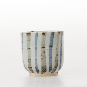 丸湯呑 呉須鉄十草 0394