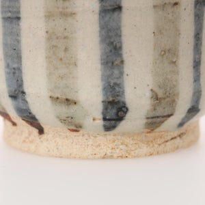 丸湯呑 呉須鉄十草 0401