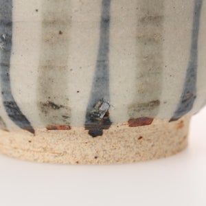 丸湯呑 呉須鉄十草 0409