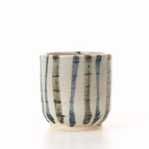 丸湯呑 呉須鉄十草 0377