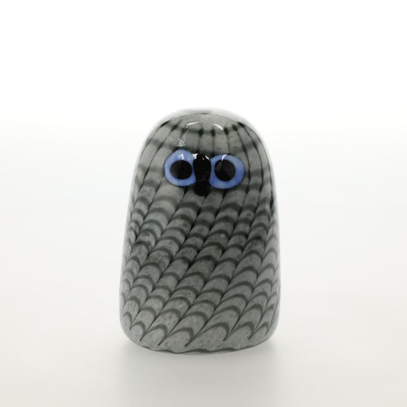 落ち着きある静かなフクロウ、イッタラ「Owlet グレー」