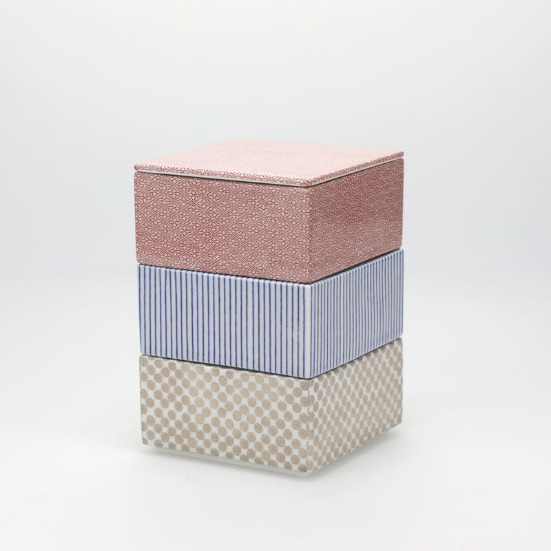 TIME & STYLE 重箱｜小振りな磁器で日常も晴れの日も