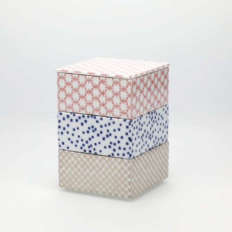 TIME & STYLE 重箱｜小振りな磁器で日常も晴れの日も